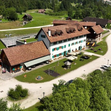 Hotel Aplis Ovaro Luaran gambar