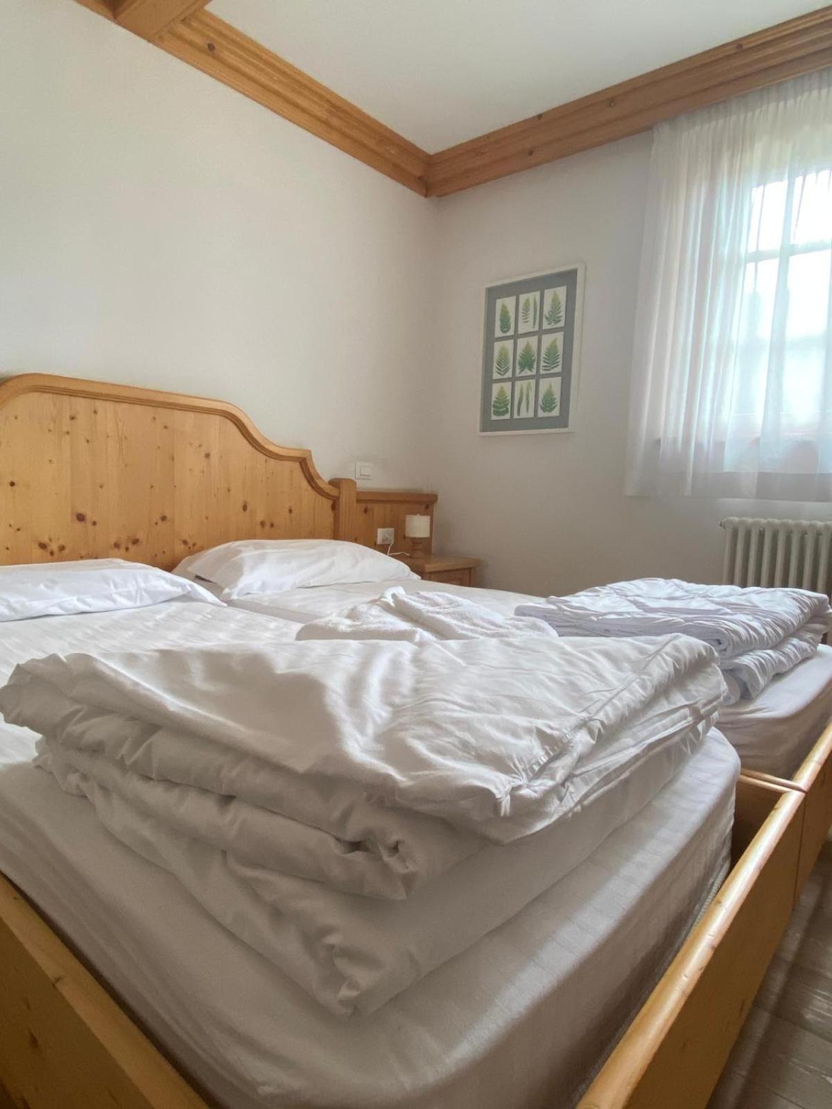 Hotel Aplis Ovaro Luaran gambar