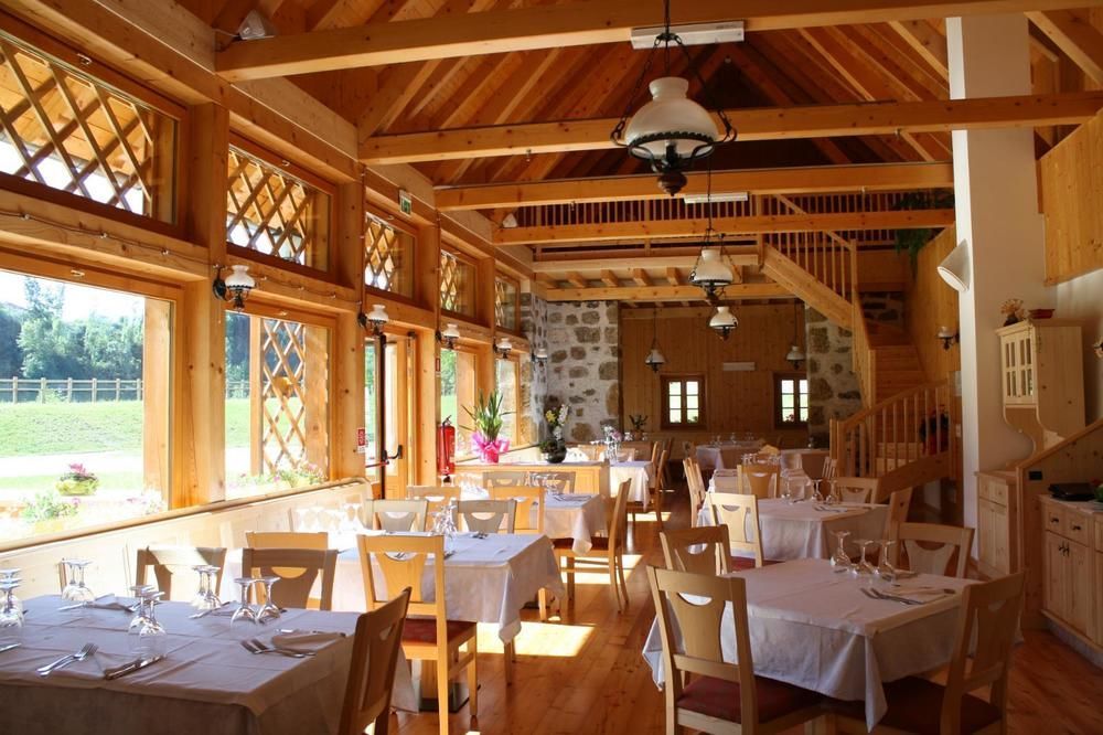 Hotel Aplis Ovaro Luaran gambar